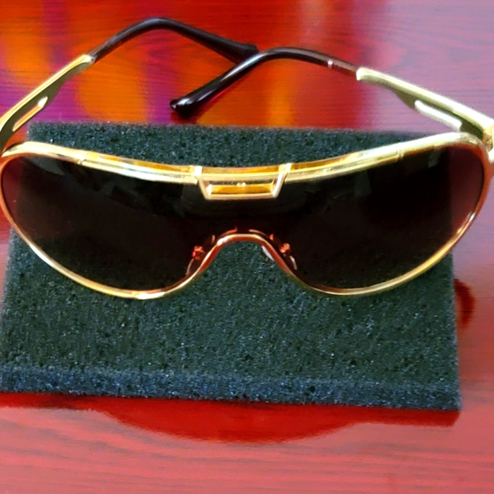 METAL SUNGLASSES 👓
